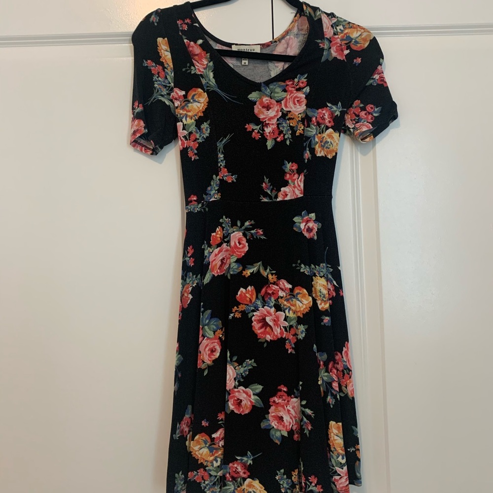 Tie back floral dress